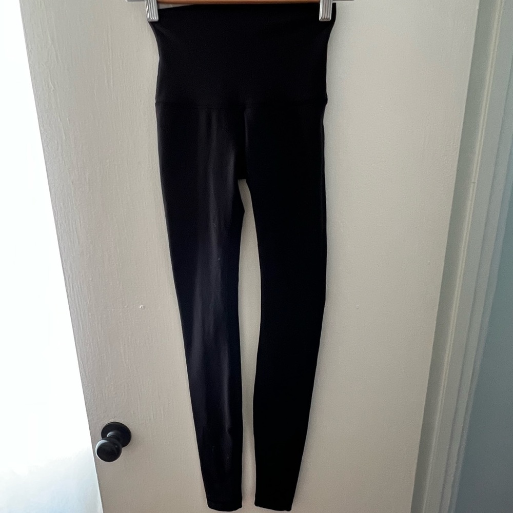 Lululemon black leggings